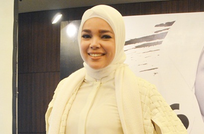 Dewi Sandra Pilih Keluarga Ketimbang Karir