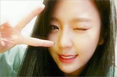 Debut Solo, Yewon Buka Situs Fansclub