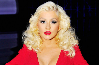 Christina Aguilera Perkenalkan Putrinya Summer Rain