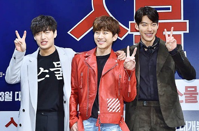 Kaos Kang Ha Neul di Promo 'Twenty' Buat Woo Bin dan Junho Malu