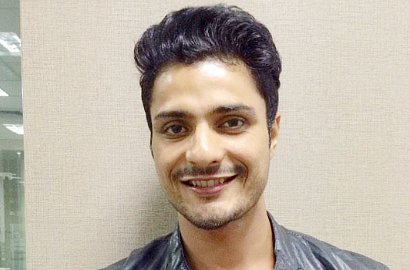 Vin Rana Sebarkan Cinta di Hari Valentine