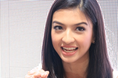Raline Shah Percaya Diri Berkat Rambut Sehat