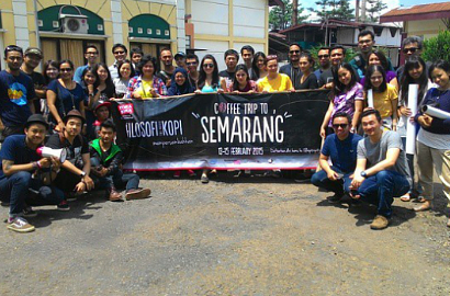 Intip Keseruan Julie Estelle dan Tim 'Filosofi Kopi' di Semarang