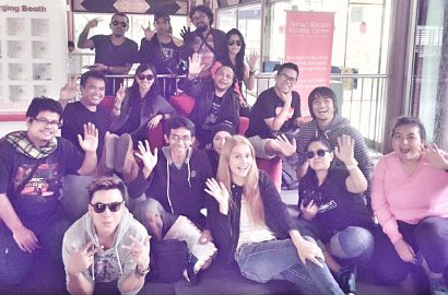 Seriusnya Sam Brodie, Senk Lotta cs Syuting 'Move On' di Malaysia