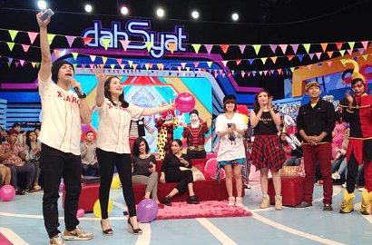 Raffi Ahmad-Nagita Slavina Dapat Kado Umroh dan Liburan ke London
