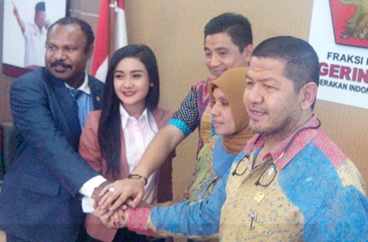 Cita Citata Kunjungi DPR Untuk Minta Maaf Langsung ke Perwakilan Papua