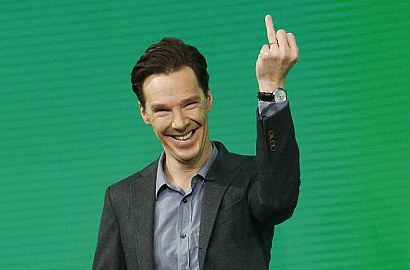 Benedict Cumberbatch Pamer Cincin Pernikahan untuk Pertama Kalinya