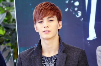 Hongbin VIXX Gantikan Hyeri Girl's Day Jadi MC 'The Show'
