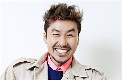 Usai Skandal Mabuk, Noh Hong Chul Masih Berada di Eropa