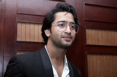 Soumya Seth di Jakarta, Shaheer Sheikh Pilih Pulang ke India?
