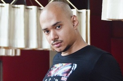 Husein Cetak Sejarah Rekaman di Abbey Road Studio