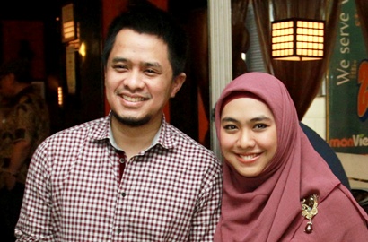 Bahagianya Oki Setiana Dewi Jadi Ibu Muda