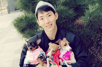 Jo Kwon Pamer Otot Seksi di Instagram
