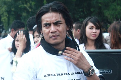 Charly Setia Band Rajin Kunjungi Klinik Terapi Alat Vital