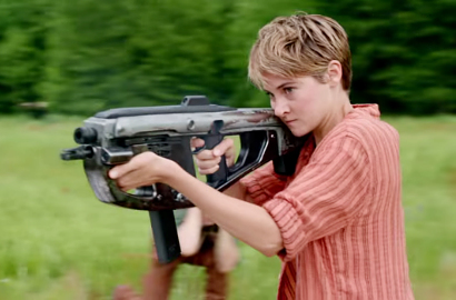 Shailene Woodley Berjuang Hidup di Trailer Final 'Insurgent'