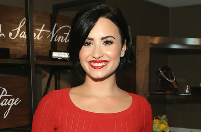 Infeksi Paru-Paru, Demi Lovato Dilarikan ke Rumah Sakit