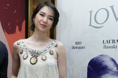 Cara Romantis Keluarga Laura Basuki
