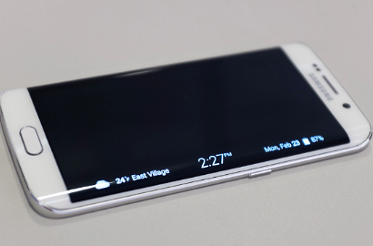 Samsung Isyaratkan Galaxy Note 5 Bakal Usung Layar Melengkung