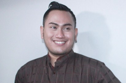 Namai Model Rambutnya, Nassar Ingin Saingi Jambul Khatulistiwa Syahrini?