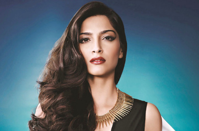 Kena Flu Babi, Sonam Kapoor Bakal Diobservasi 10 Hari
