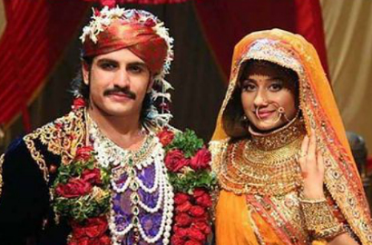 Paridhi Sharma Tolak Ciuman Bibir dengan Rajat Tokas di 'Jodha Akbar'