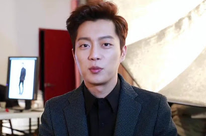 Dua Sisi Doo Joon Beast di Poster Baru 'Let's Eat 2'