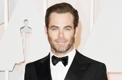 Chris Pine Bakal Gantikan Ryan Reynolds di Reboot 'Green Lantern'?