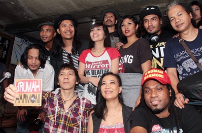 Kolaborasi Slank, Oppie Andaresta cs Hasilkan Album 'd'Rumah Harmoni'