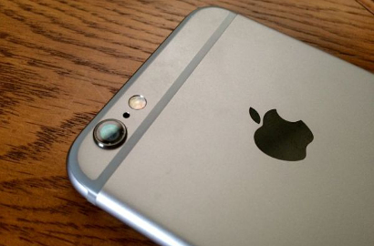 Permintaan Tinggi, Apple Bakal Kirimkan 54 Juta iPhone di Maret 2015?