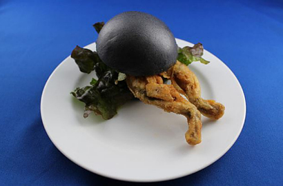 Waduh, Restoran di Jepang Bikin Menu Burger Kodok