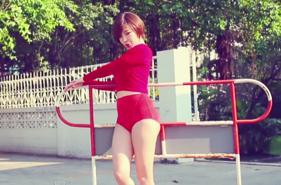 Ga-In Tampil Seksi nan Funky di MV 'Apple'
