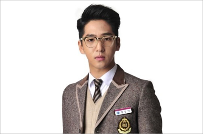 Baro B1A4 Sempat Khawatir Main Bareng Kim Hee Sun di 'Angry Mom'