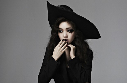 Jelang Debut Solo, Minah Girl's Day Bakal Nyanyi di Jalan