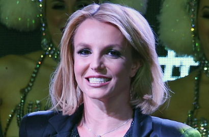 Britney Spears Bakal Tampil di Super Bowl 2016?