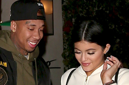 Bantah Pacaran, Tyga Bagikan Foto Kylie Jenner dengan Caption Manis
