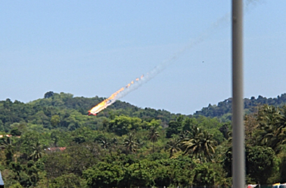 Dua Pesawat Aerobatik Indonesia Jatuh di Malaysia