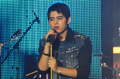 Konser Aliando di Solo Sempat Diganggu Wanita Nyaris Telanjang