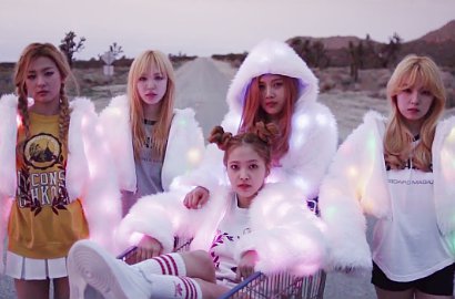 Wow, Jaket Red Velvet di MV 'Ice Cream Cake' Harganya Rp 1,6 Juta