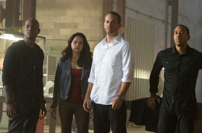 Premiere 'Furious 7' di SXSW Festival Bikin Fans Paul Walker Nangis