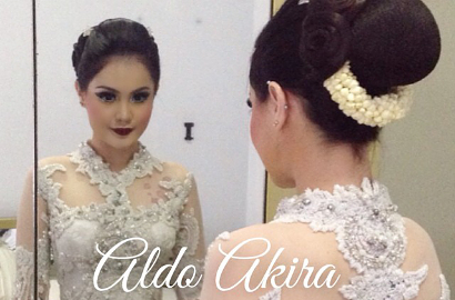 Akhirnya Foto Pernikahan Diam-Diam Jennifer Dunn dan Suami Beredar