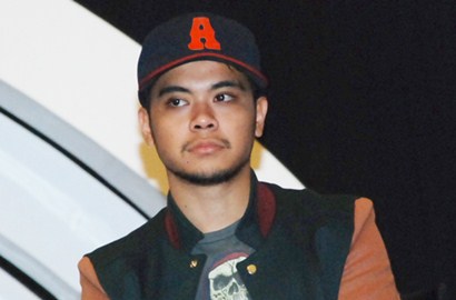 Kekasih Berinisial A, Reza SMASH Akui Sedang Pacaran dengan Angel Chibi?