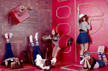 Imutnya CLC di Teaser MV Debut 'Pepe'