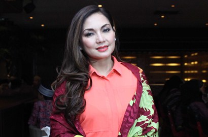 Nia Daniati Digaet Main Film 'Gelas-Gelas Kaca'