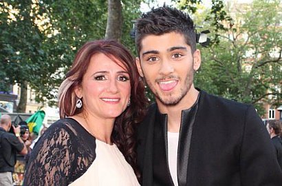 Ibu Zayn Malik Tenangkan Anaknya yang Stres Lewat Telepon