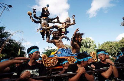 Sambut Nyepi 2015, Beberapa Kota di Indonesia Gelar Festival Ogoh-ogoh