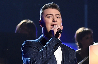 Sam Smith Jadi Kandidat Terkuat Nyanyikan Ost James Bond 'Spectre'