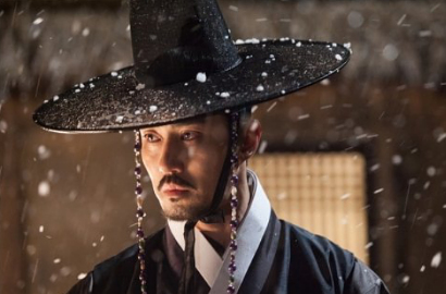 Jadi Raja Joseon, Cha Seung Won Tampak Tertekan di Teaser 'Hwajung'