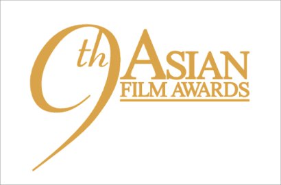 Takeru Sato Tampil Cepak,  D.O. EXO Rapi di Red Carpet Asian Film Awards