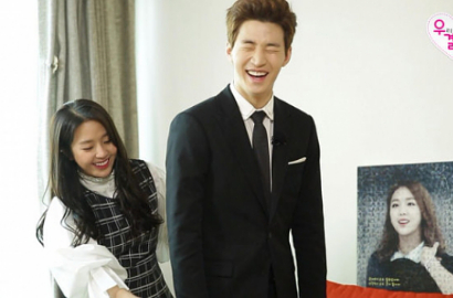 Henry Pamer Selfie Kocak untuk Foto Pernikahannya dengan Yewon di 'WGM'