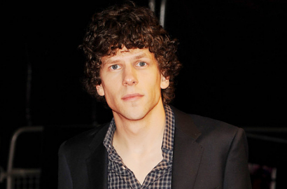 Foto Perdana Jesse Eisenberg Sebagai Lex Luthor di 'Batman v Superman'